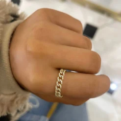 Bre Flexible Chain Link Ring