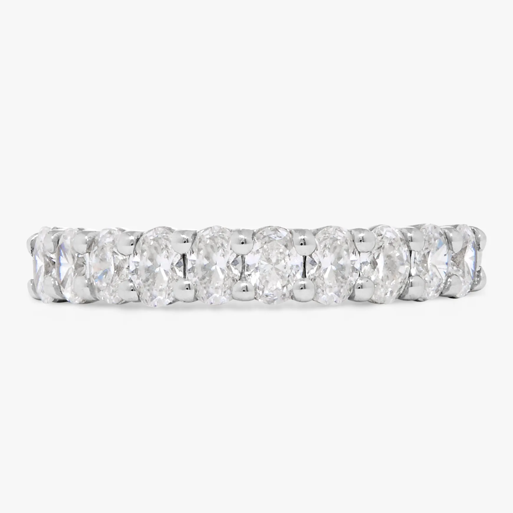Mini Giselle Diamond Oval Band