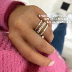 Mini Giselle Diamond Oval Band