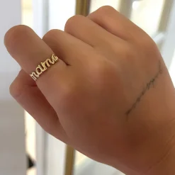 "Mama" Gold Wire Script Ring