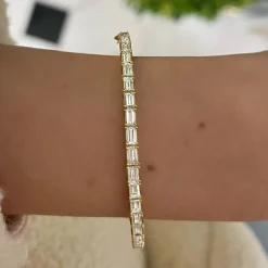 Richards Emerald Cut Diamond Bangle Bracelet 4.00 ctw